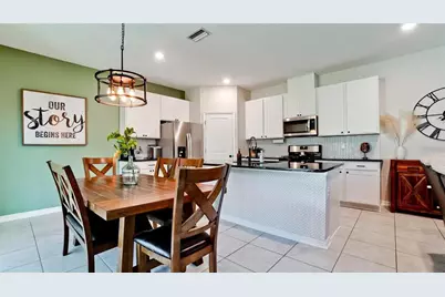 5517 Los Robles Court, Palmetto, FL 34221 - Photo 9