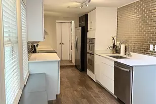 907 Fruitland Ave, Bradenton, FL 34207 - Photo 9
