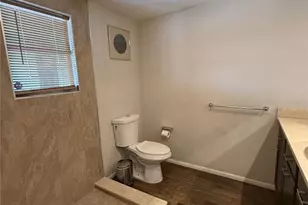 907 Fruitland Ave, Bradenton, FL 34207 - Photo 17
