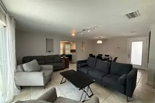 907 Fruitland Ave, Bradenton, FL 34207 - Photo 7
