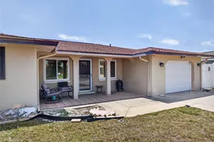 10237 Oak Hill Dr, Port Richey, FL 34668 - Photo 3