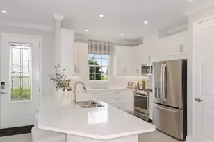 7536 Moonbeam Ave, Sarasota, FL 34241 - Photo 3