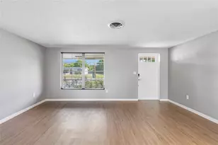 2348 Doud St, Sarasota, FL 34231 - Photo 9