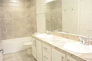 1213 Grantham Dr, Sarasota, FL 34234 - Photo 19