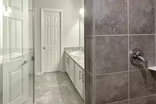 1213 Grantham Dr, Sarasota, FL 34234 - Photo 27