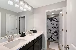 15112 Las Olas Pl, Bradenton, FL 34212 - Photo 35