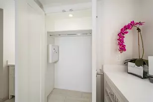 210 Sands Point Rd, Longboat Key, FL 34228 - Photo 25
