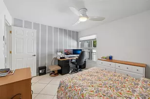1041 Capri Isles Blvd, Venice, FL 34292 - Photo 17