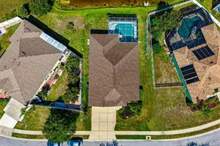 6143 42nd St Cir E, Bradenton, FL 34203 - Photo 3