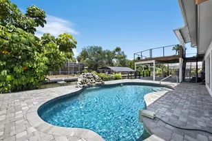 521 Cummings St, Sarasota, FL 34242 - Photo 25