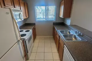 1841 Parakeet Way, Sarasota, FL 34232 - Photo 7