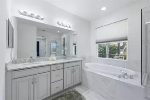 5713 Sunflower Cir, Sarasota, FL 34238 - Photo 13