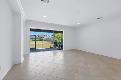 5713 Sunflower Circle, Sarasota, FL 34238 - Photo 9