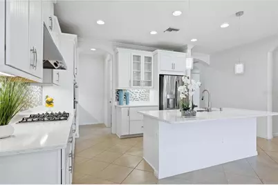 5713 Sunflower Circle, Sarasota, FL 34238 - Photo 3
