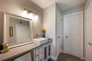 845 Benjamin Franklin Dr, Sarasota, FL 34236 - Photo 17