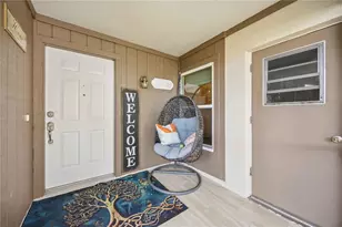266 Oak Hill Dr, Sarasota, FL 34232 - Photo 3