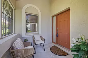 8006 Bobcat Cir, Sarasota, FL 34238 - Photo 3