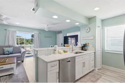 207 71st Street #E, Holmes Beach, FL 34217 - Photo 17