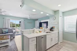 207 71st St, Holmes Beach, FL 34217 - Photo 17