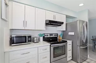 207 71st St, Holmes Beach, FL 34217 - Photo 19