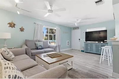 207 71st Street #E, Holmes Beach, FL 34217 - Photo 5