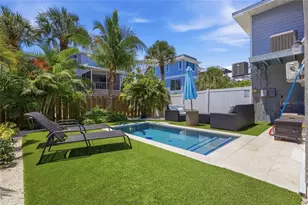 207 71st St, Holmes Beach, FL 34217 - Photo 15