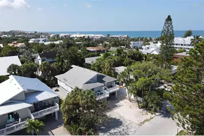 207 71st Street #E, Holmes Beach, FL 34217 - Photo 25