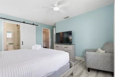 207 71st Street #E, Holmes Beach, FL 34217 - Photo 13
