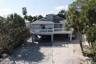 207 71st St, Holmes Beach, FL 34217 - Photo 3