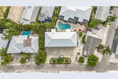 205 Highland Avenue #3, Bradenton Beach, FL 34217 - Photo 37