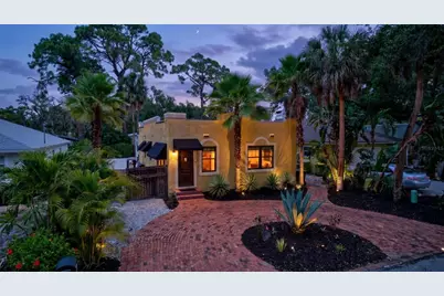 2437 Floyd Street, Sarasota, FL 34239 - Photo 3
