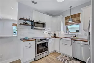 2437 Floyd St, Sarasota, FL 34239 - Photo 19