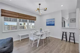 2437 Floyd St, Sarasota, FL 34239 - Photo 9