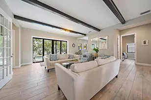 1905 Tulip Dr, Sarasota, FL 34239 - Photo 9