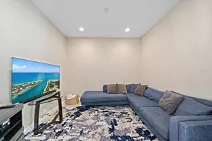 1905 Tulip Dr, Sarasota, FL 34239 - Photo 23