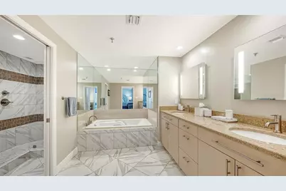 1211 Gulf Of Mexico Drive #609, Longboat Key, FL 34228 - Photo 25