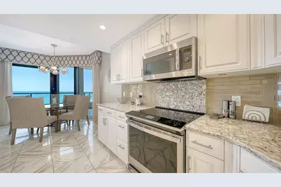 1211 Gulf Of Mexico Drive #609, Longboat Key, FL 34228 - Photo 17