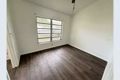 8302 N Flintrock Court, Tampa, FL 33615 - Photo 7