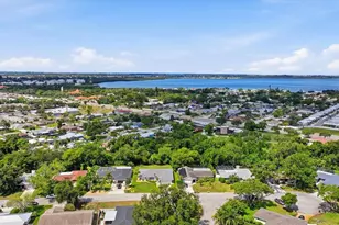 2130 72nd St Cir W, Bradenton, FL 34209 - Photo 3