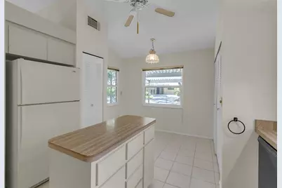 4877 Village Gardens Drive #193, Sarasota, FL 34234 - Photo 5