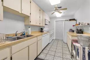 4877 Village Gardens Dr, Sarasota, FL 34234 - Photo 37