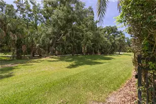 553 Chantilly Trail, Bradenton, FL 34212 - Photo 65