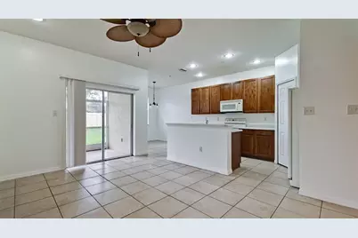 3497 Parkridge Circle #16-102, Sarasota, FL 34243 - Photo 5