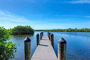 302 Dona Dr, Nokomis, FL 34275 - Photo 89
