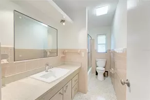 302 Dona Dr, Nokomis, FL 34275 - Photo 61