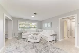 302 Dona Dr, Nokomis, FL 34275 - Photo 17
