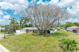 302 Dona Dr, Nokomis, FL 34275 - Photo 15