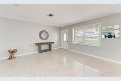 302 Dona Drive, Nokomis, FL 34275 - Photo 11