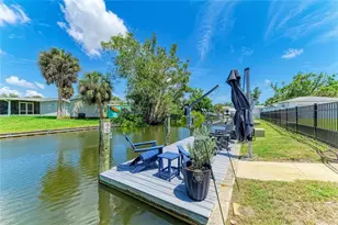 302 Dona Dr, Nokomis, FL 34275 - Photo 41
