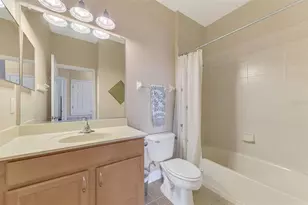 3627 Parkridge Cir, Sarasota, FL 34243 - Photo 37